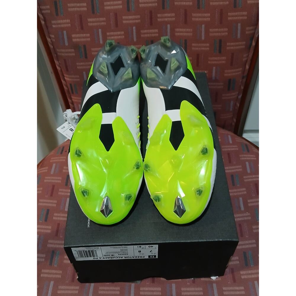 New Men's 7 Women's 8 Adidas Predator Accuracy .1 Firm Ground Soccer Cleat - Picture 5 of 11